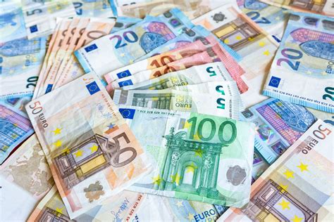 888 euros|Euro .